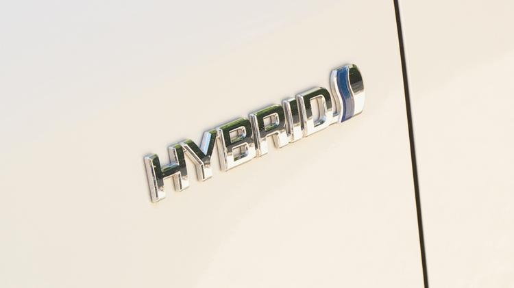 2.0 Hybrid 178 Design 5dr CVT